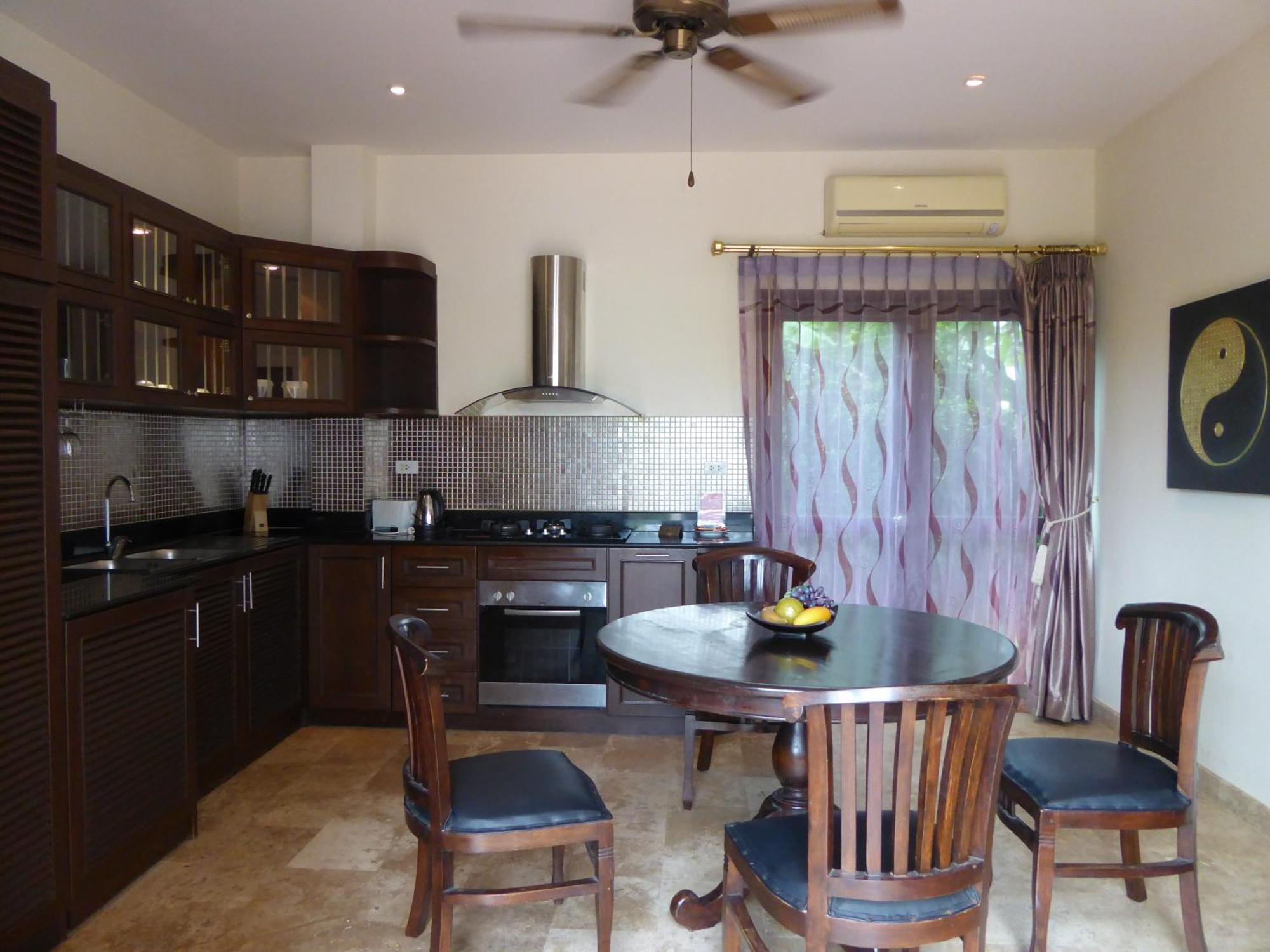Tropicana Beach Villa At Vip Resort Ban Phe Exterior foto